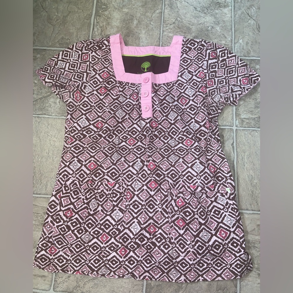 Healing Hands Pink and Black Geometric Scrub Top